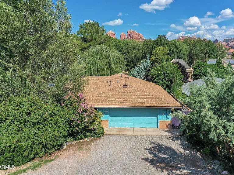 150 Disney Lane photo 1