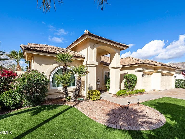 1156 N Jamaica Way photo 1