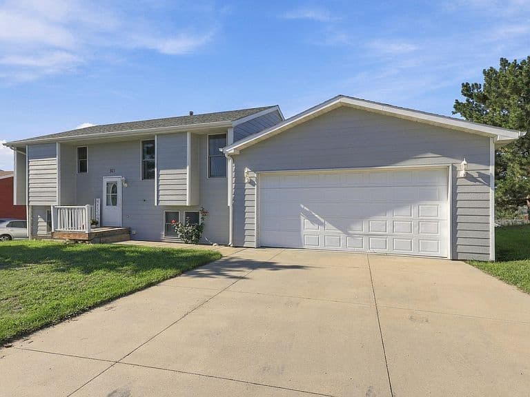 921 Ennen Dr photo 4