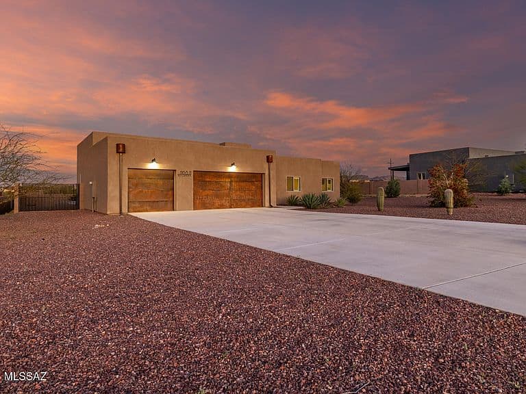 1168 Slot Canyon Pl photo 2