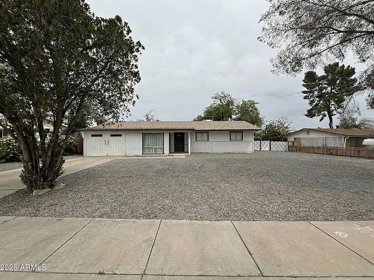 526 S OXBOW Drive photo 5