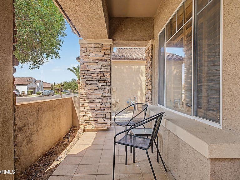 870 E LYNX Way photo 5