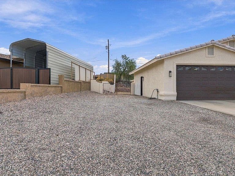 3300 Thundercloud Dr photo 3