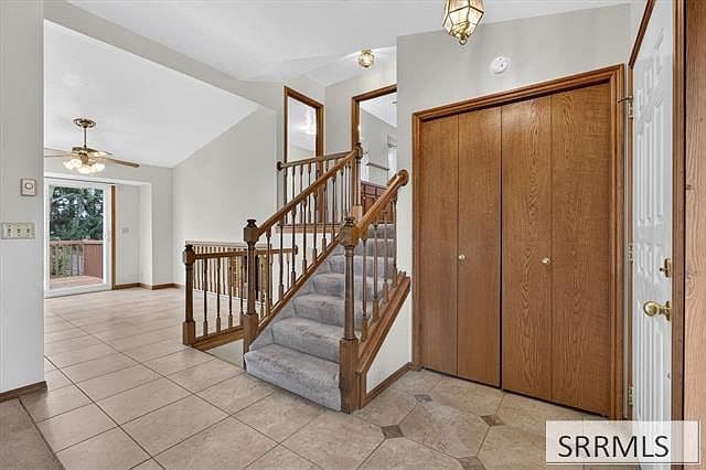 2727 Clearwater St photo 4