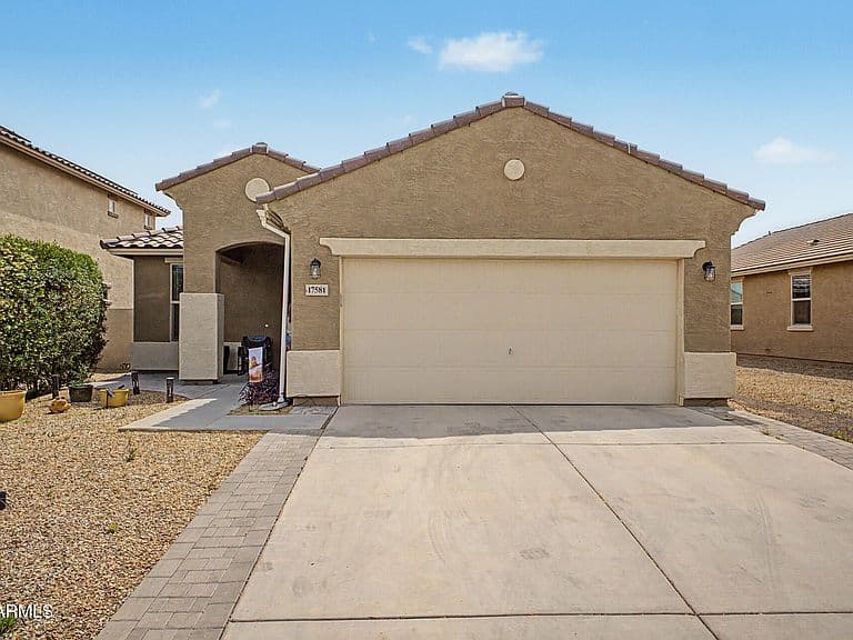 17581 W VILLA CHULA Lane photo 2