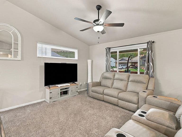 3430 Davenport Loop photo 5