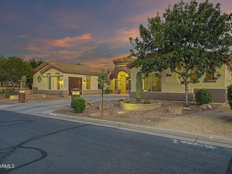20137 E SILVER CREEK Lane E photo 3
