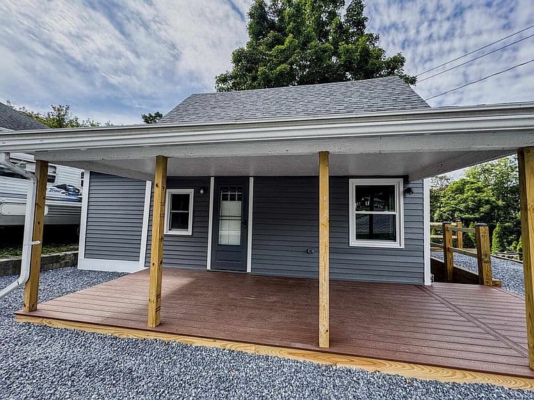 301 Beech Street photo 3