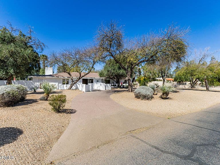 11832 N OAKHURST Way photo 3