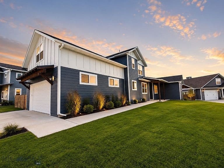382 Talon Way photo 3