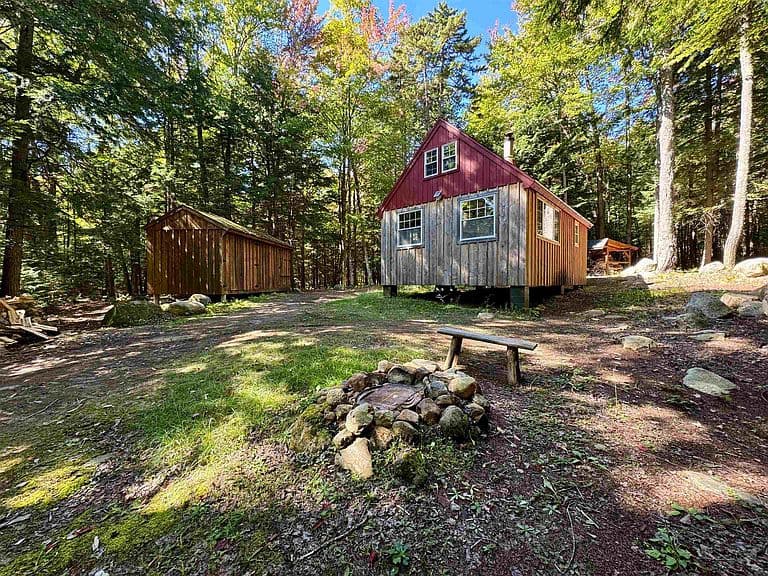 675 Johns Way photo 1