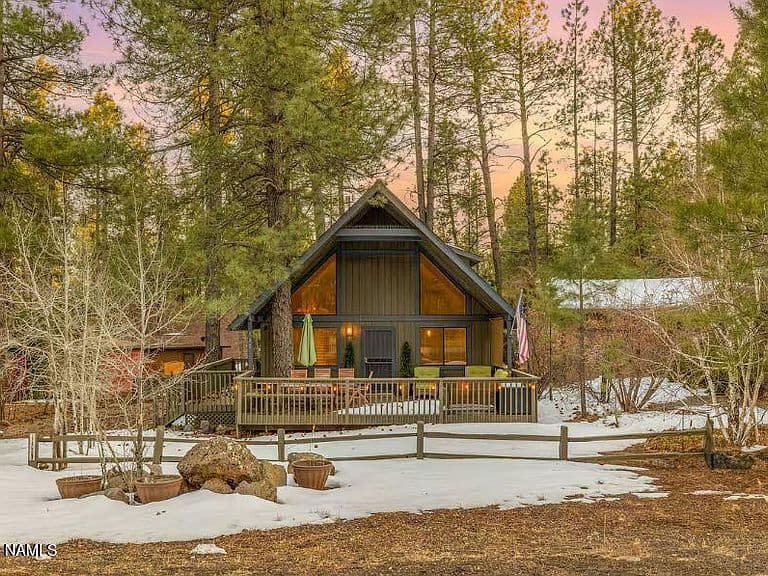 115 N Lodge Dr photo 2