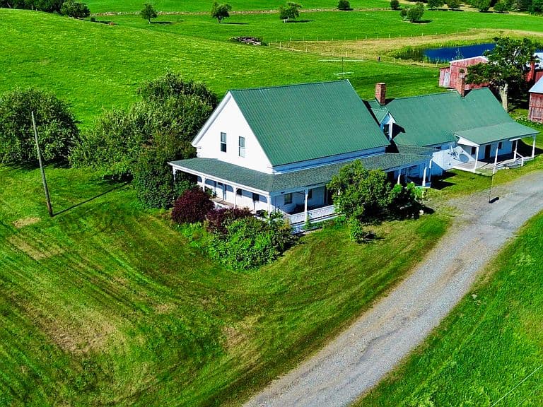 709 Jockey Hill Road photo 1