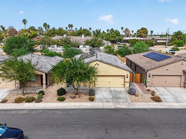 11498 W DEANNE Drive photo 4