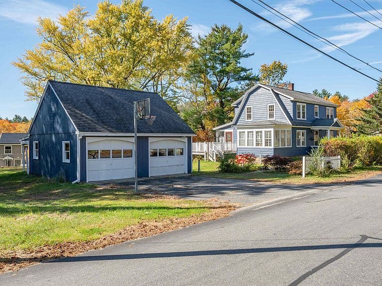 98 Woodburn Street photo 2
