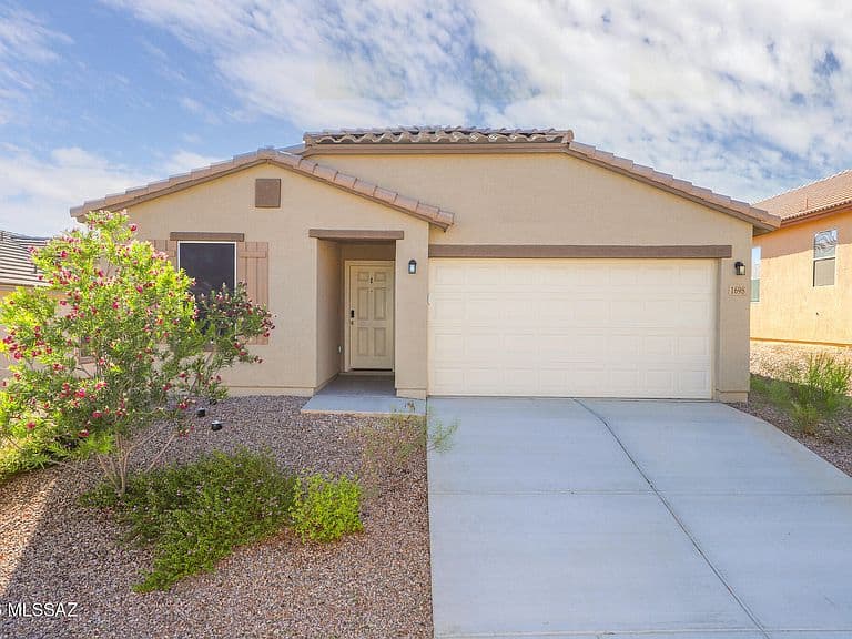1698 Tenen Pass Dr photo 1