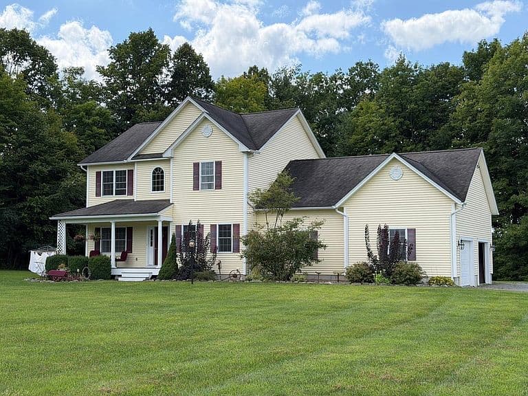 506 Hickory Place photo 2