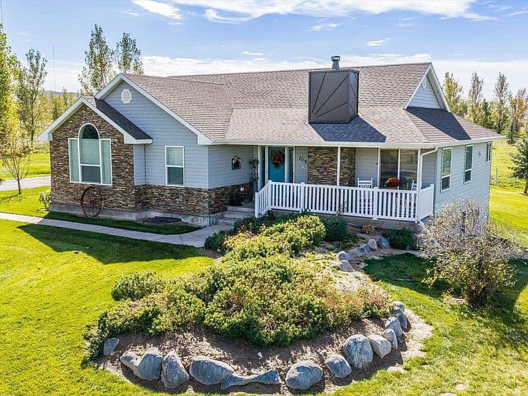 10895 Deerridge Dr photo 1