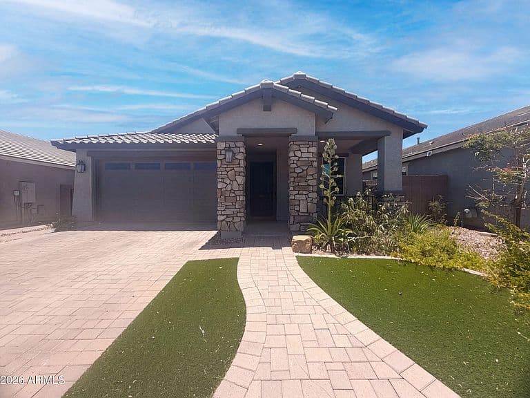 2831 W RAINBOW Drive photo 1