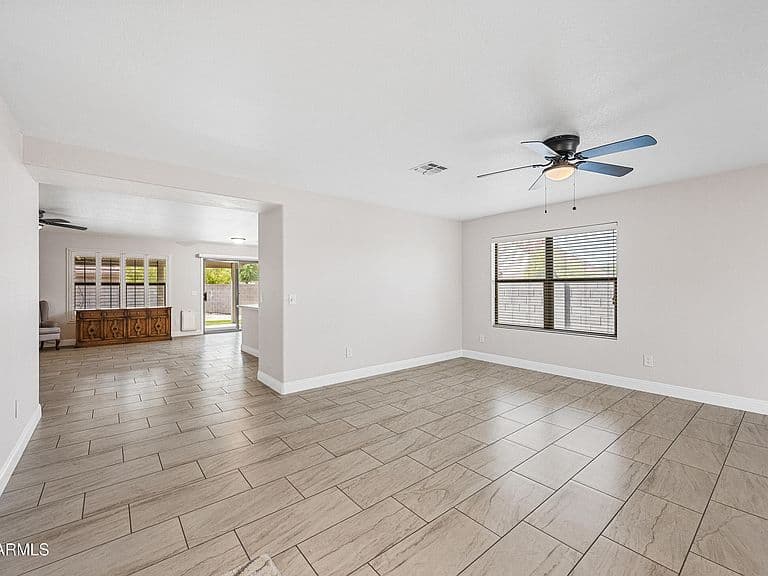 6672 S VERNON Drive photo 4