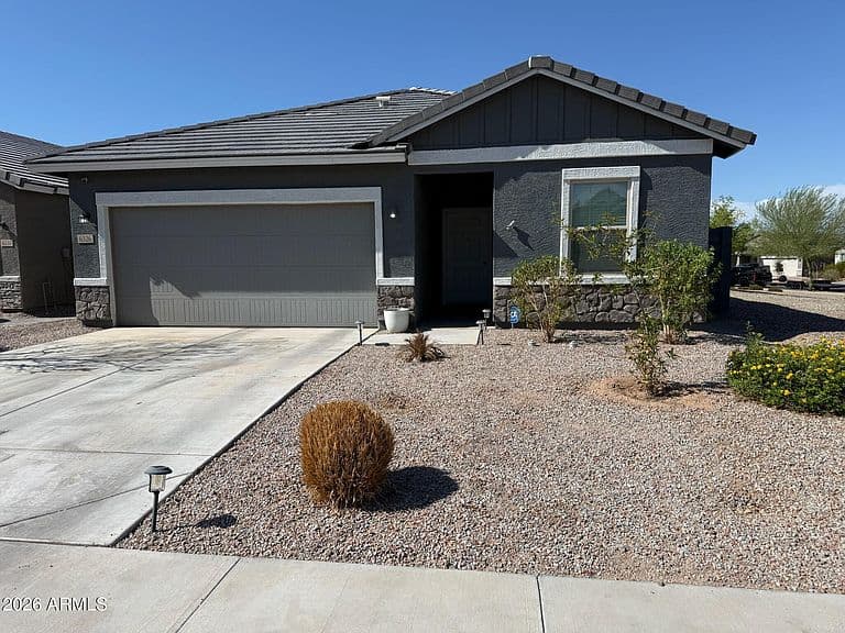6326 W Latona Road photo 1