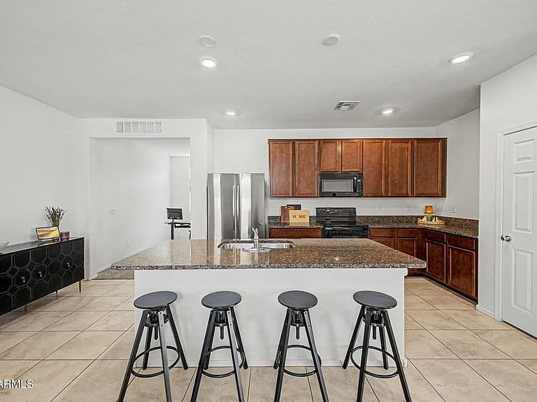 212 N 15TH Street photo 1