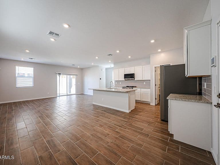 17393 W VILLA HERMOSA Lane photo 2