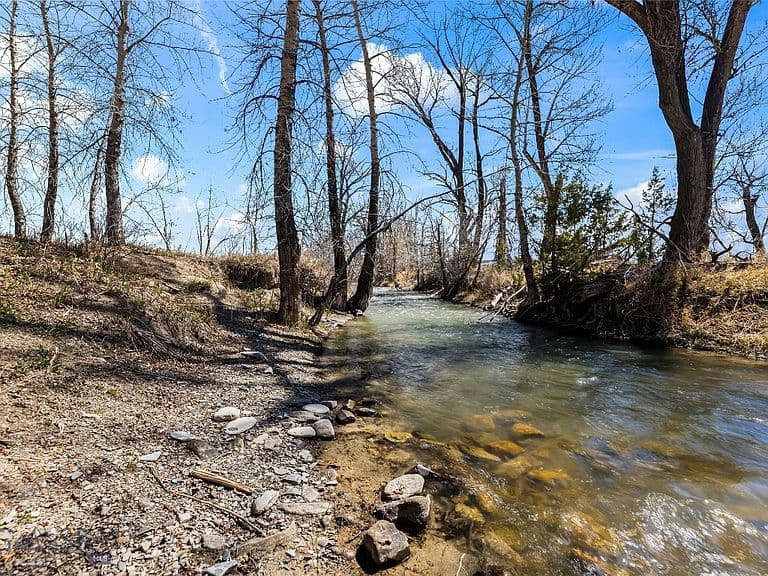 460 Lower Deep Creek Rd photo 3