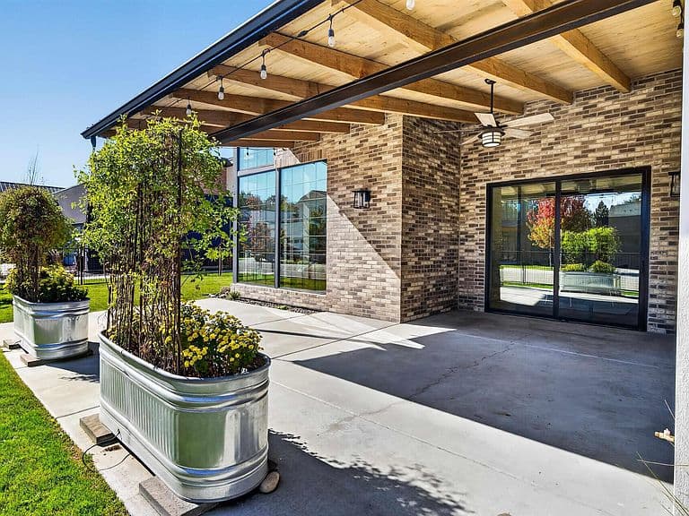 2472 W Rustic Frg photo 5