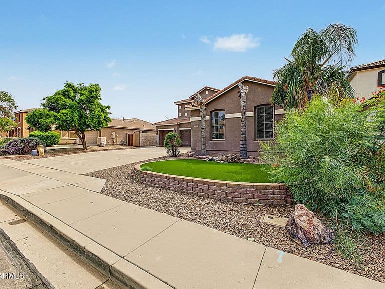 11441 E RAFAEL Avenue photo 3
