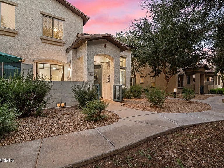 14870 W ENCANTO Boulevard #1050 photo 1