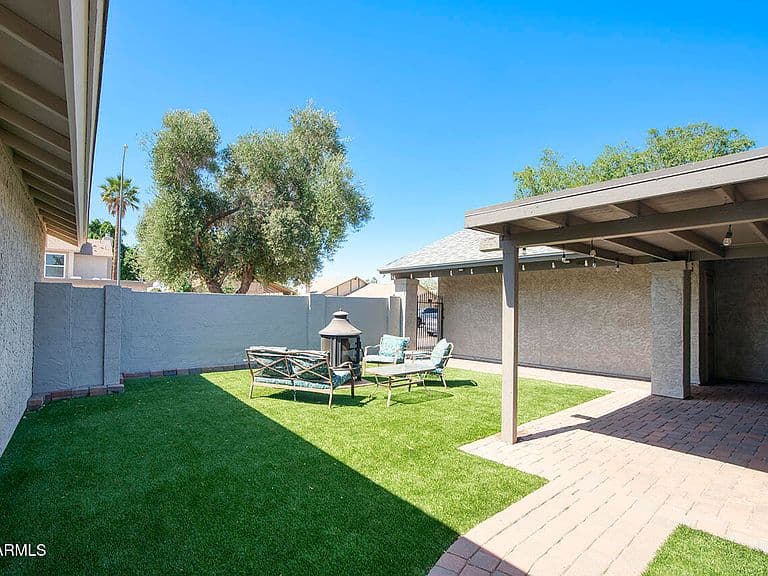 1548 W Jacinto Avenue photo 4
