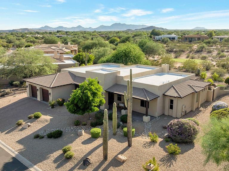 27808 N GRANITE MOUNTAIN Road photo 2