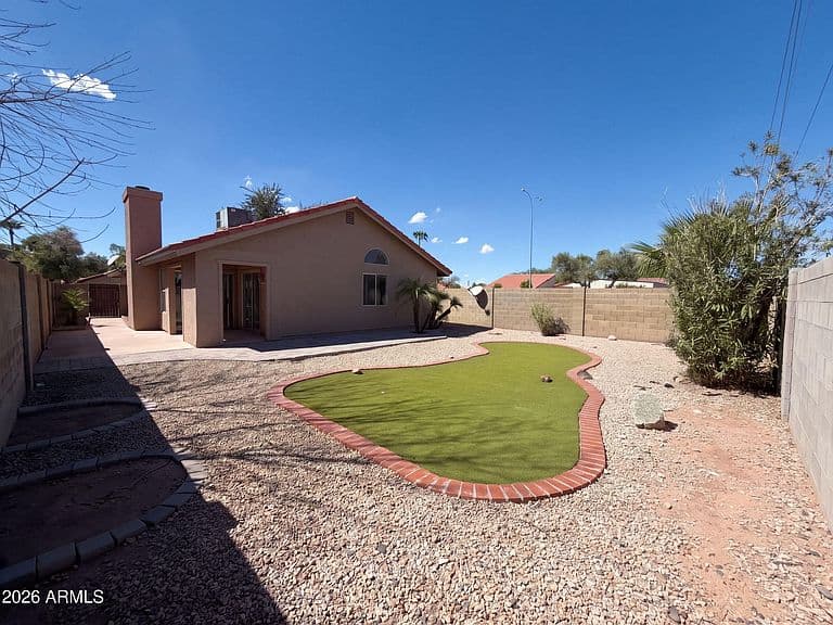 1395 N SANTA ANNA Court photo 5
