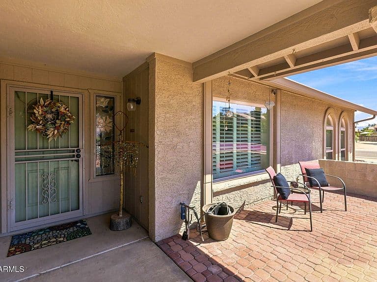 4352 E Blanche Drive photo 1