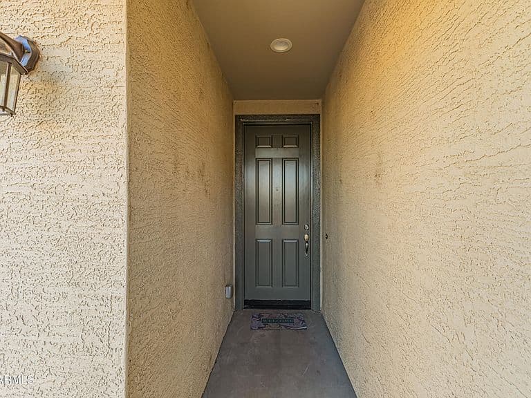 1317 E FREMONT Road photo 3