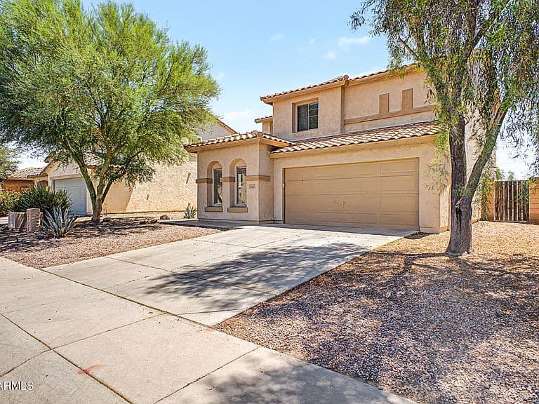 7227 S SUNRISE Way photo 1