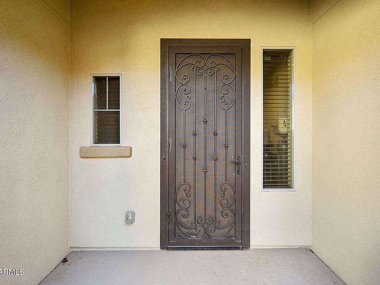16477 W HOLLY Street photo 5
