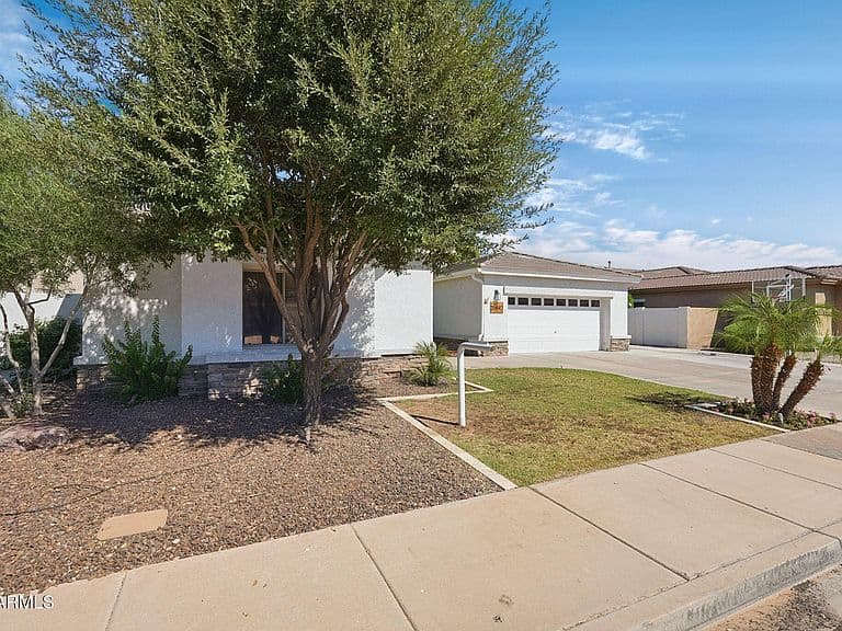 20842 E SADDLE Way photo 5