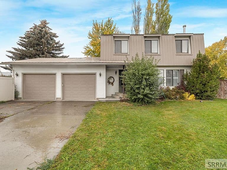 203 Hummingbird Pl photo 1