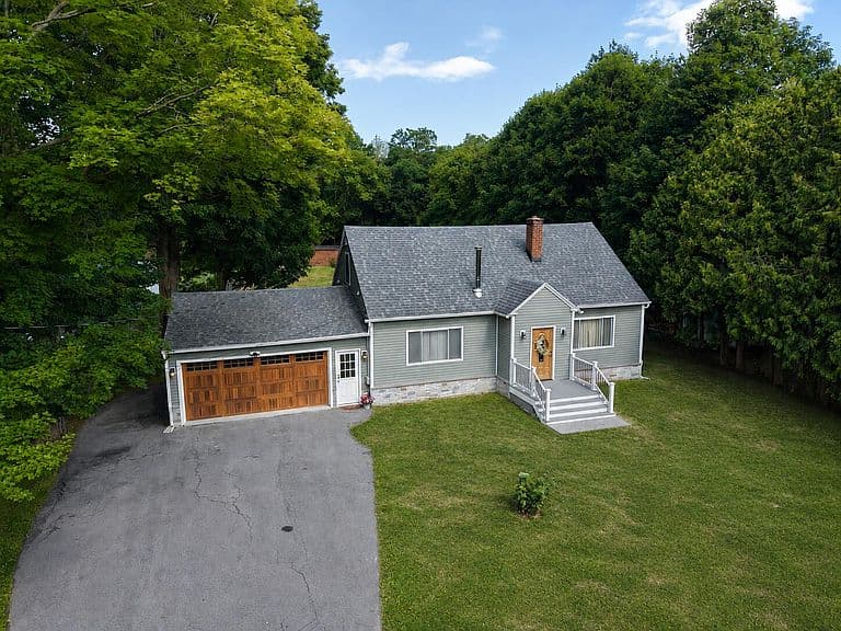 56 Haynes Rd photo 1