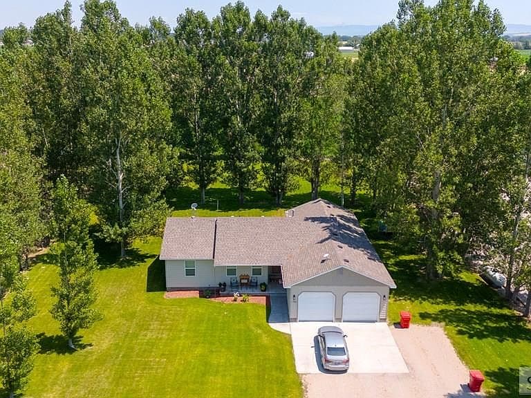 1750 Clements Ln photo 2