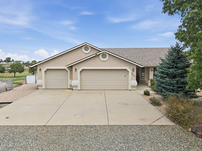 7520 E Joshua Ranch Rd photo 2