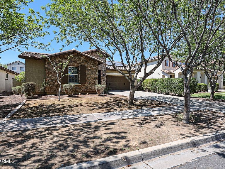 20768 W HAMILTON Street photo 2