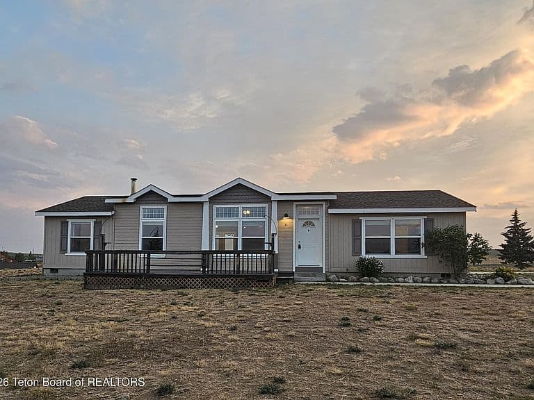 35 Hawken Ln photo 2