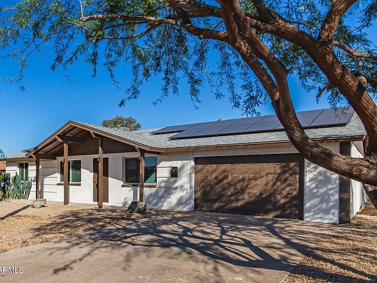 13839 N 33rd St photo 4