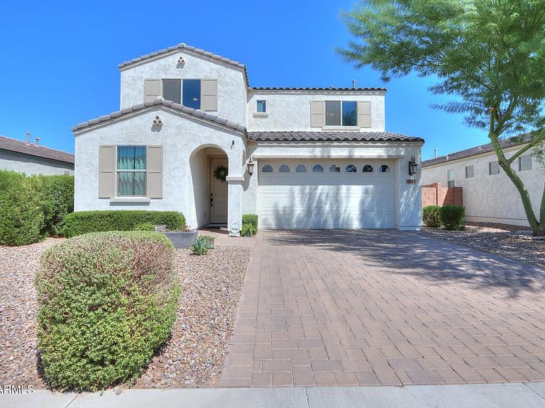 3642 E PERALTA CANYON Lane photo 2