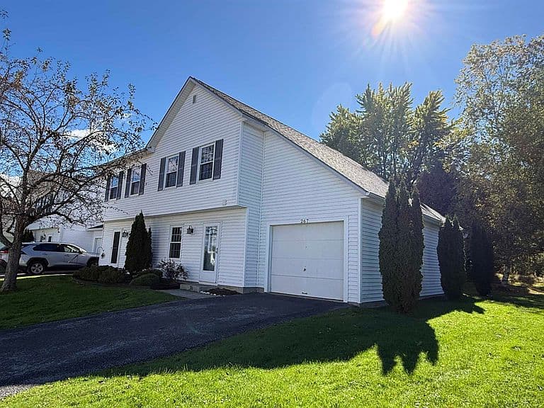 267 Eastview Circle photo 1