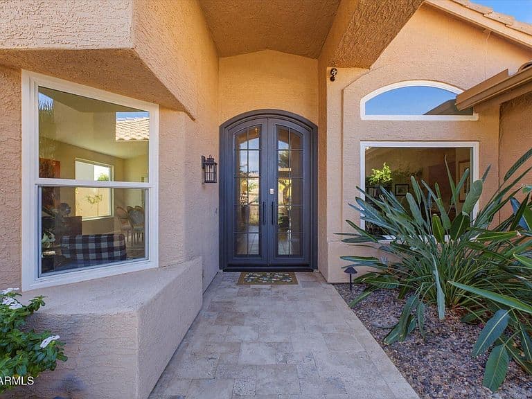 9357 E TARO Lane photo 3