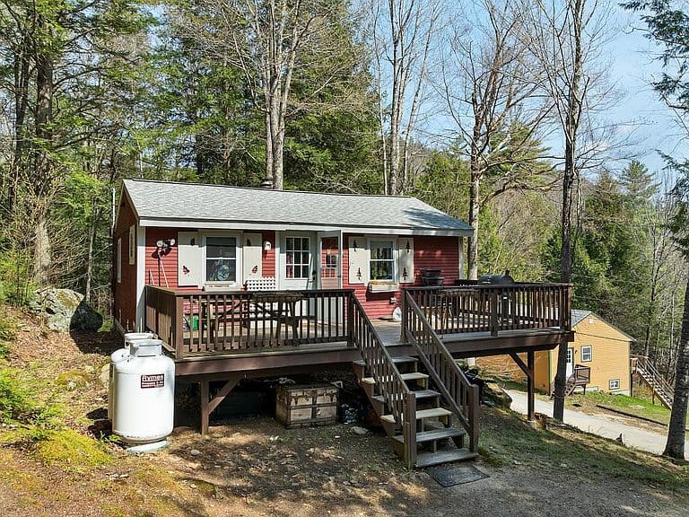 19 Hamlet Drive photo 2